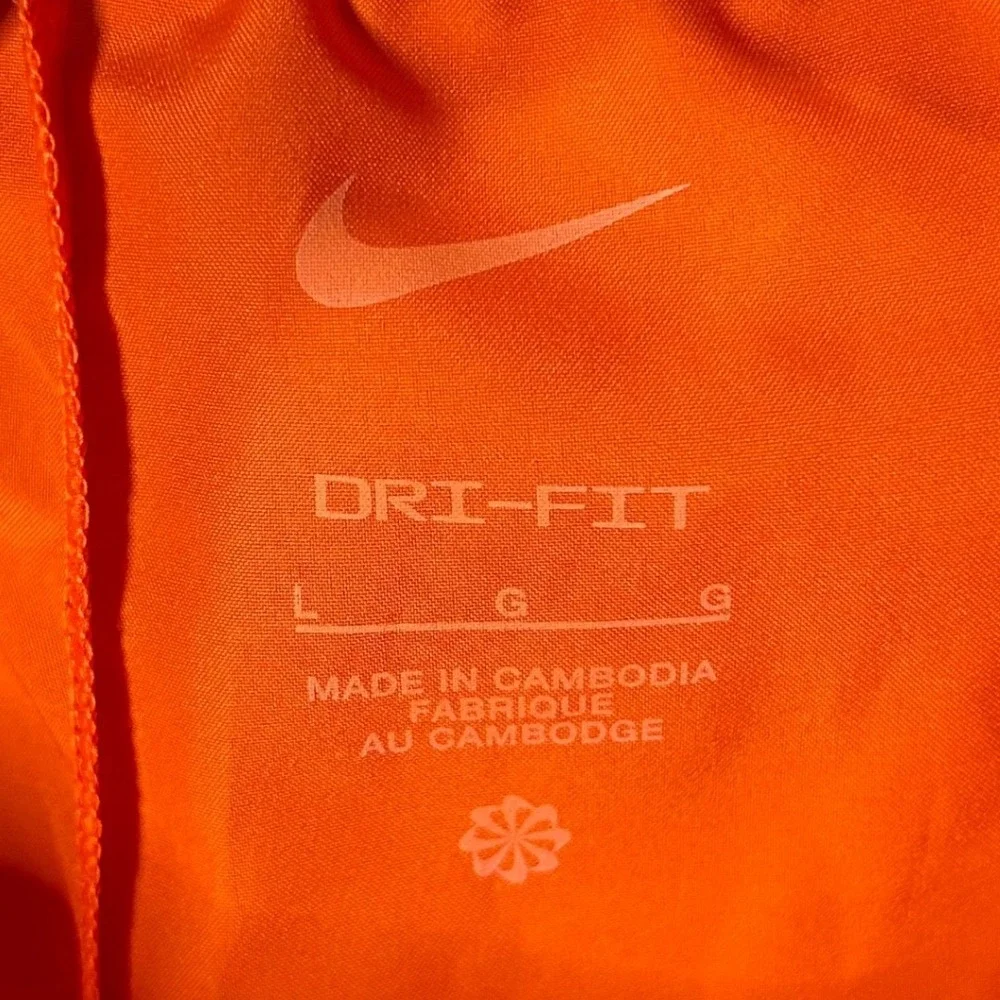 Nike Kids Orange‎ Dri-FIT Training Shorts Size Large Basketball Shorts Brand New